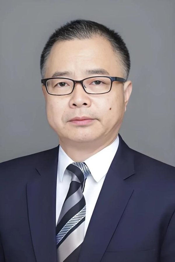 配查信 【院士名录】中国科学院院士——南京中大医院院长滕皋军 教授